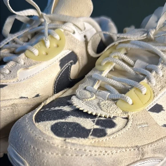 Nike Air Max 90 Futura Cow Print Suede - Picture 9 of 9